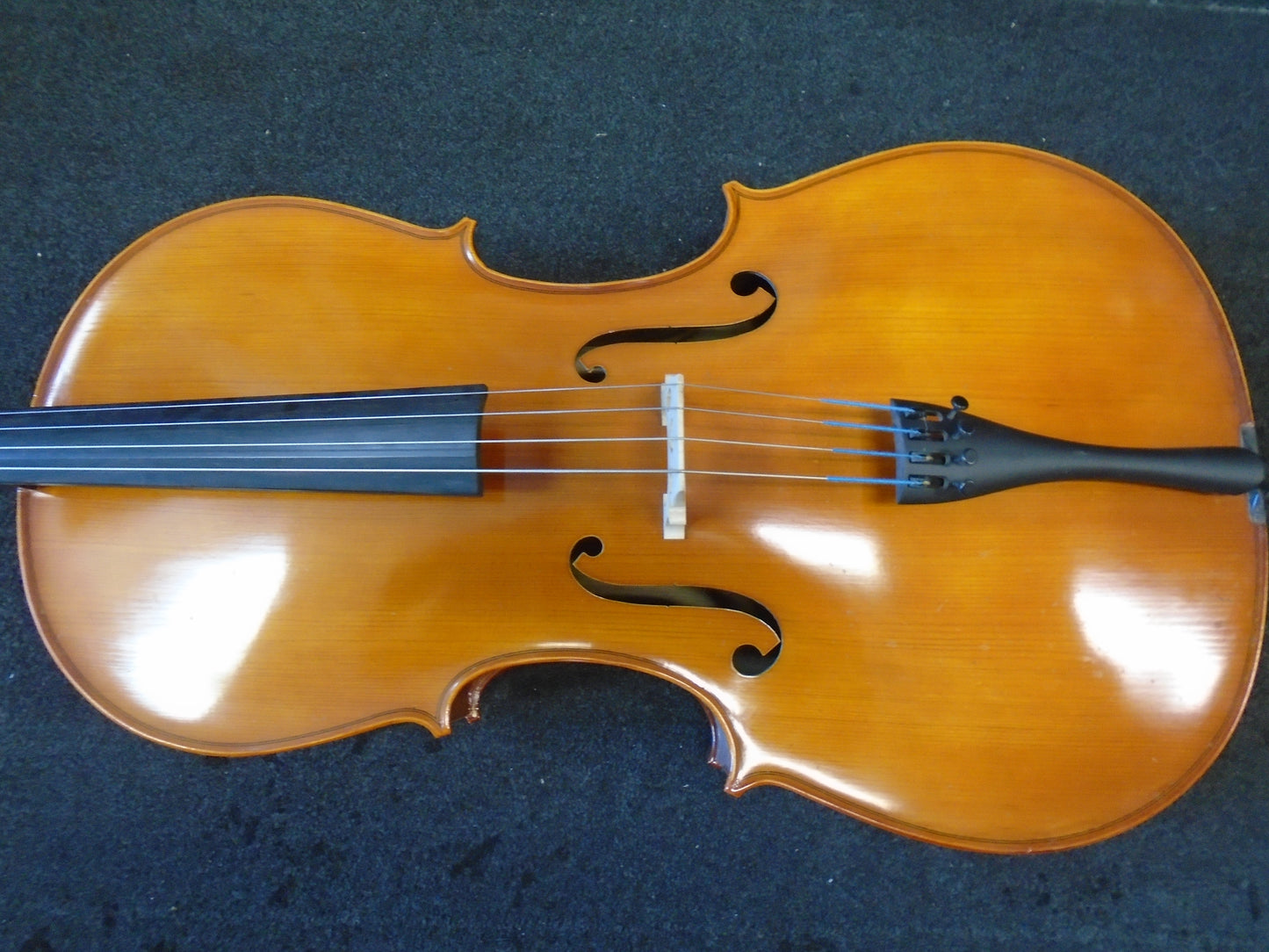 Eastman VC100 cello w/bag and bow