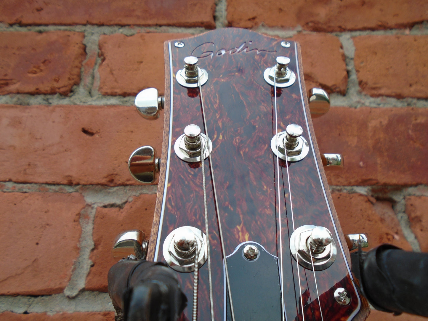 Godin Montreal Premiere HT Laguna Blue w/bag-sf