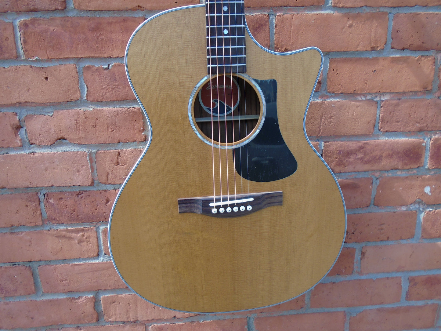 Eastman PCH2-GACE w/bag