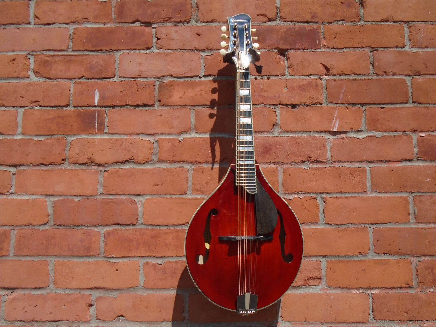 Eastman MD605 mandolin w/hard case