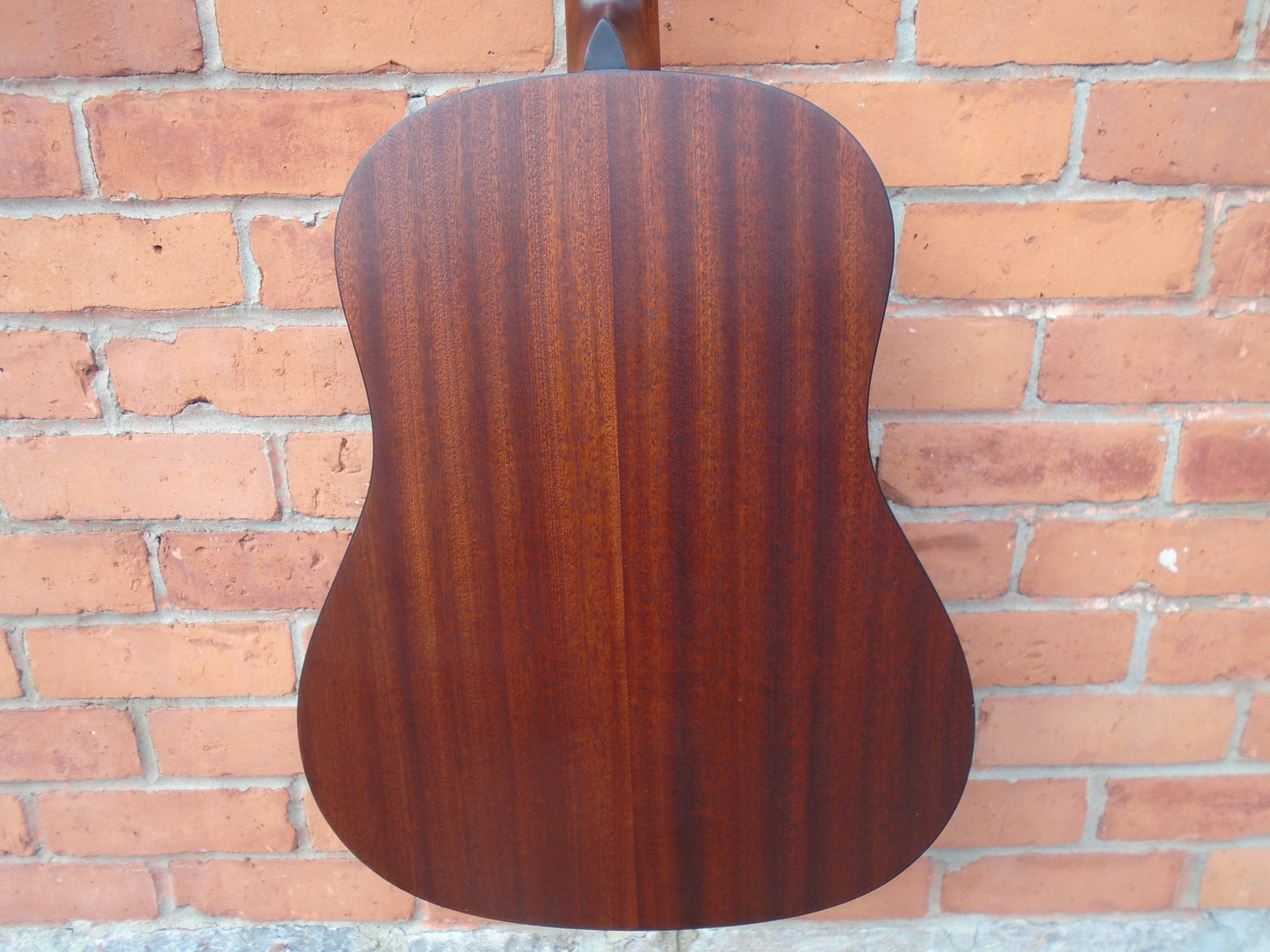 Eastman e1SS-SB guitar w/bag