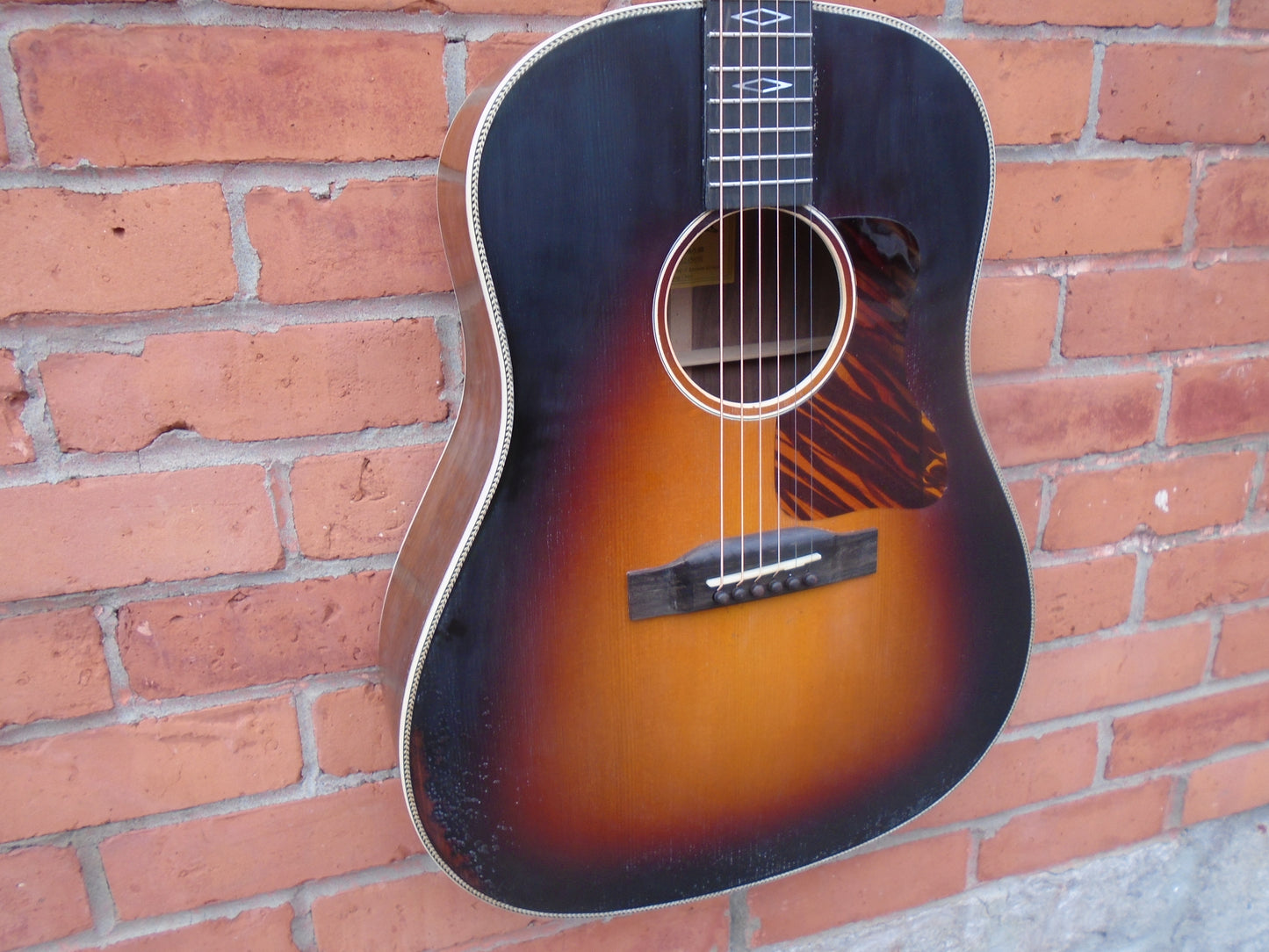 Eastman E22SS/V-SB, B stock instrument in a good condition