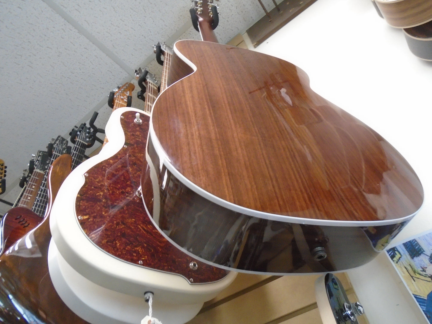 Godin Fairmount LTD CH EQ, Rosewood Anthem, store demo, selling as a factory demo in a mint condition