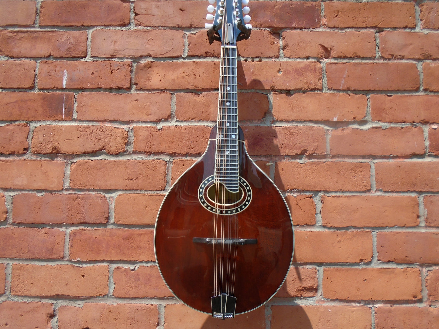 Eastman MD504 mandolin w/hard case