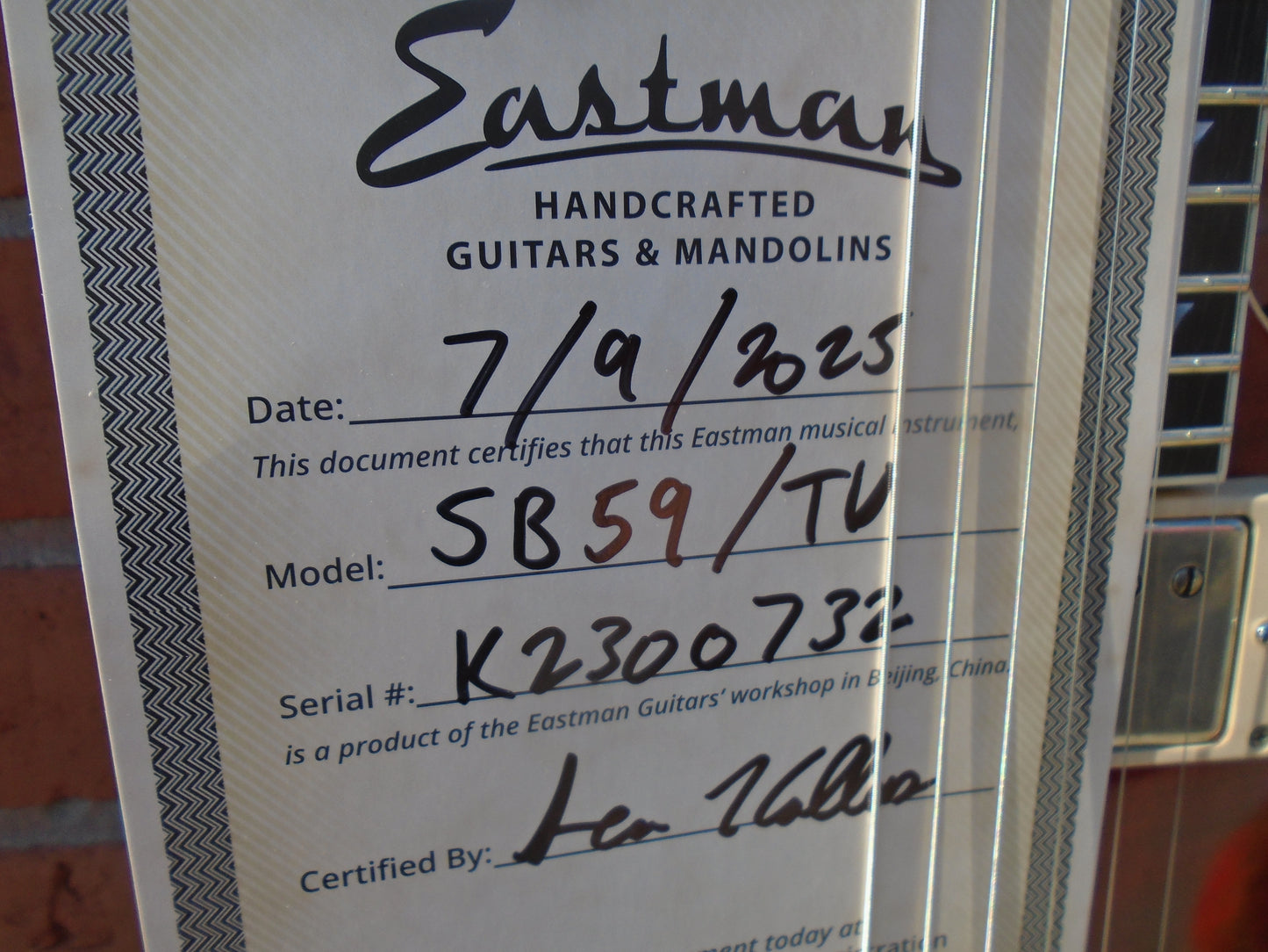 Eastman SB59/TV guitar w/hard case
