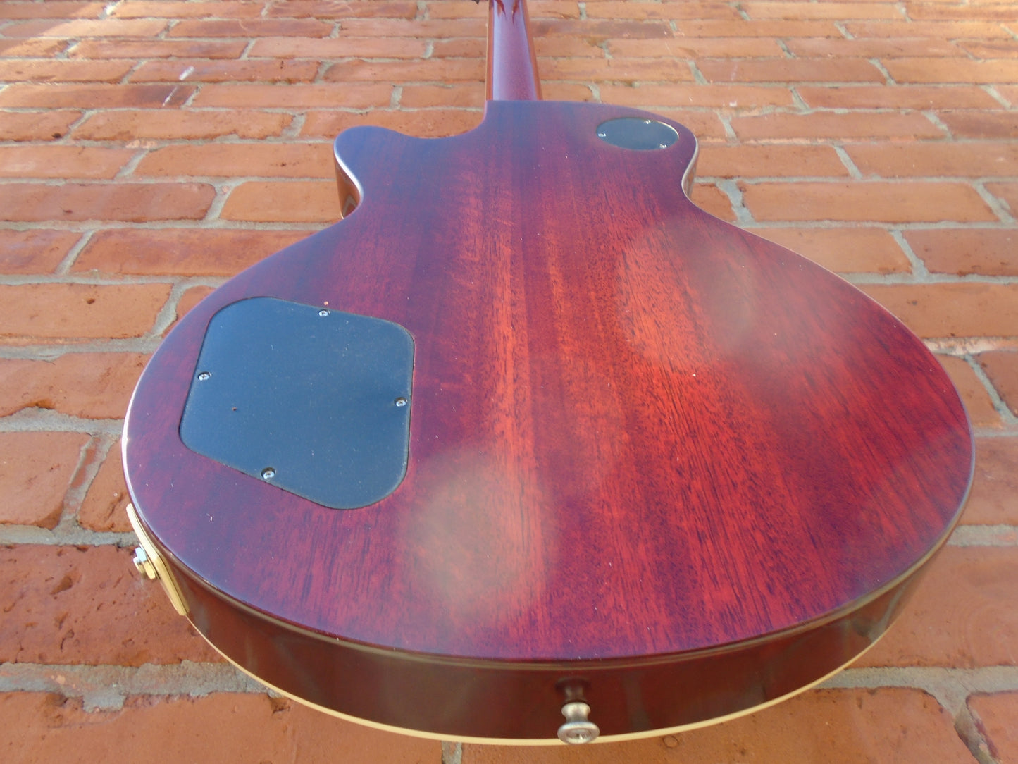 Eastman SB59/TV guitar w/hard case