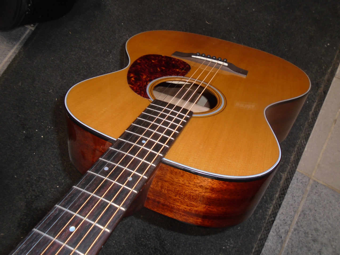 Bristol by Blueridge BL143 guitar w/bag