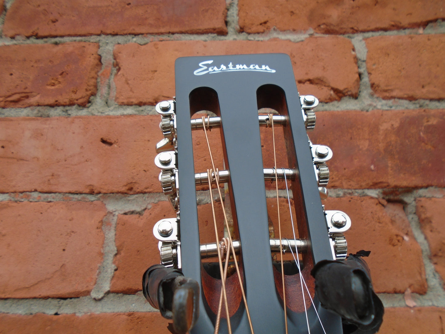 Eastman E1P-LTD-CLA