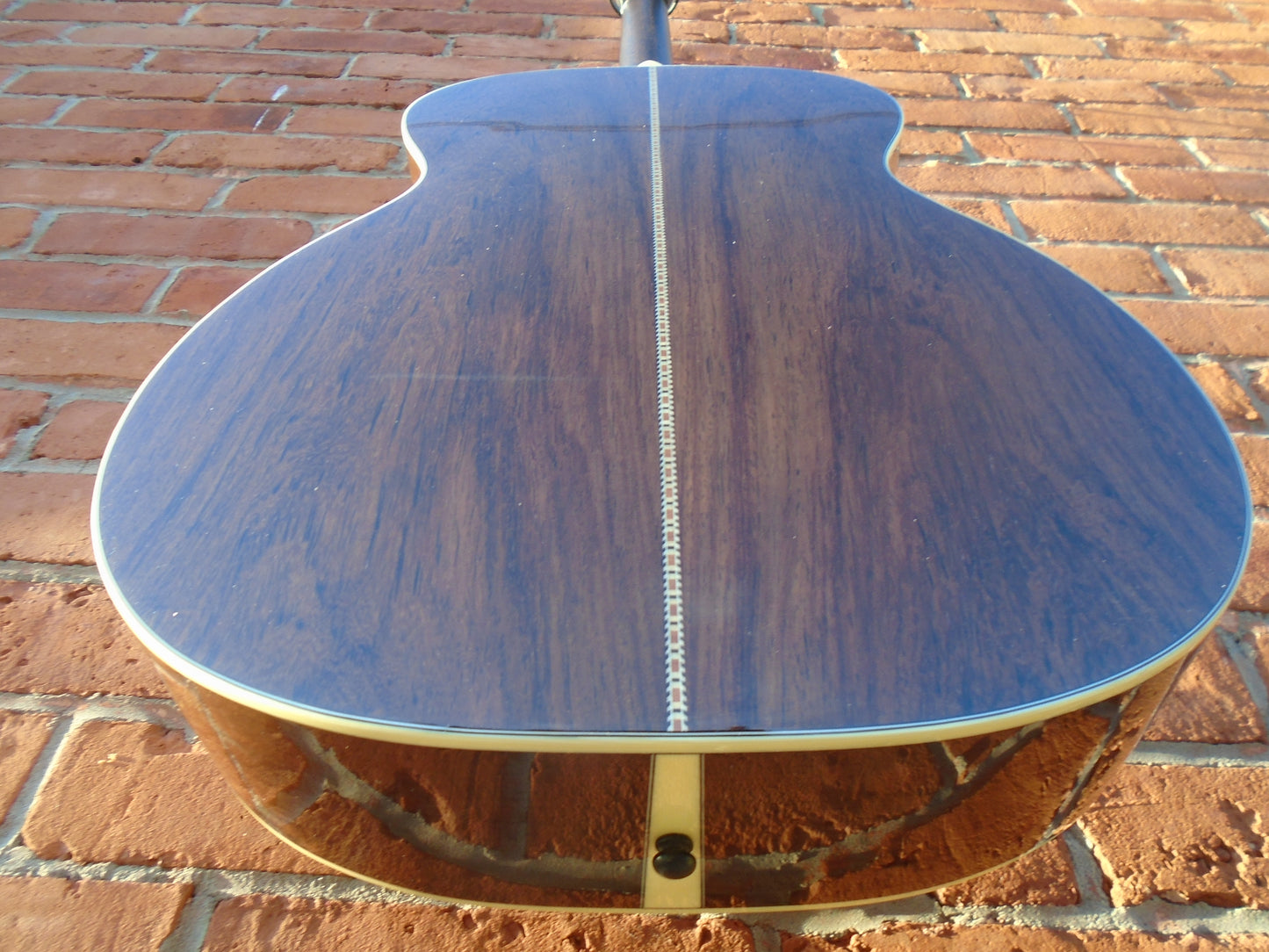 Eastman E20OM-TC-MR w/hard case B stock in a good condition