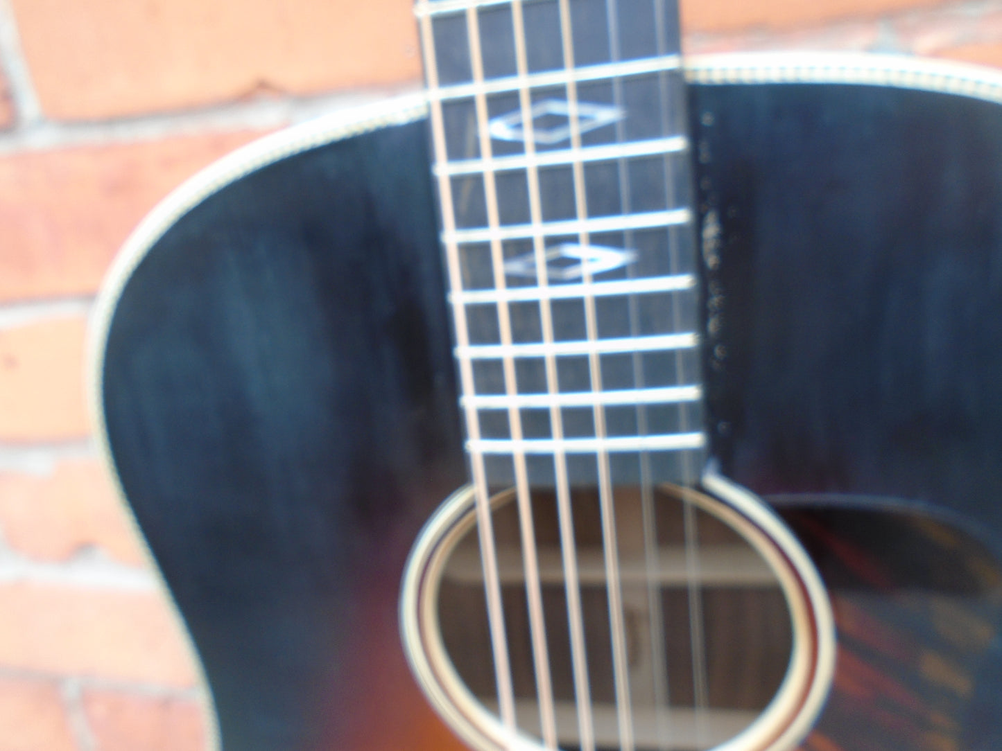 Eastman E22SS/V-SB,  B stock instrument in a good condition