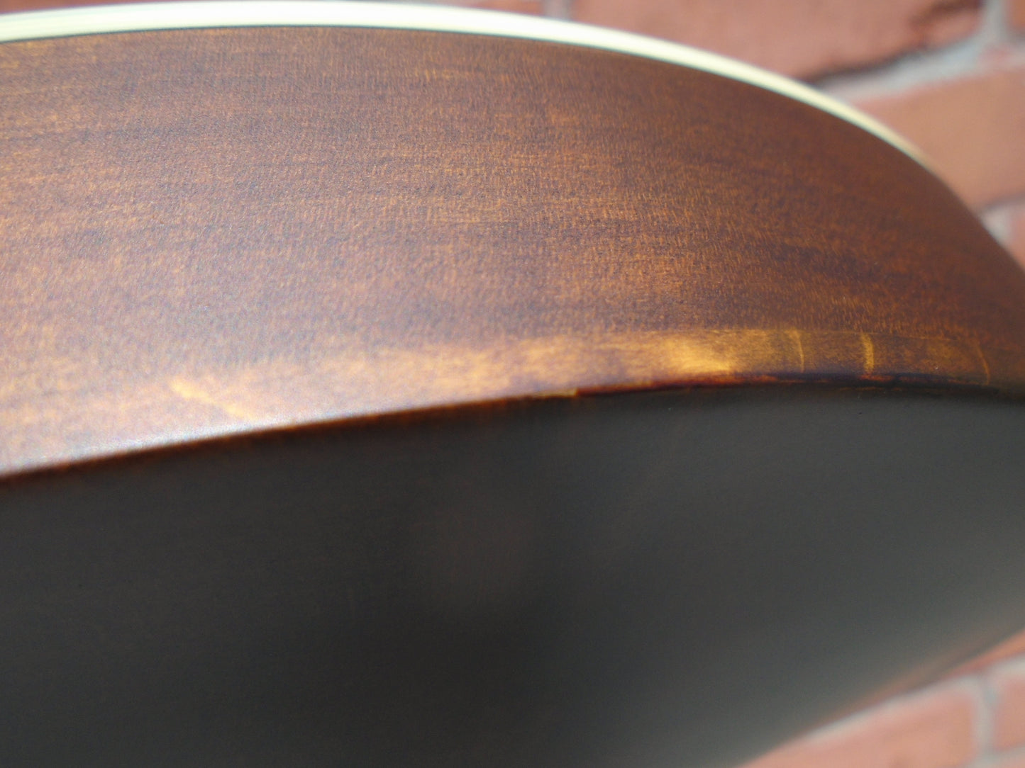 Eastman MD304 mandolin w/bag, B stock instrument