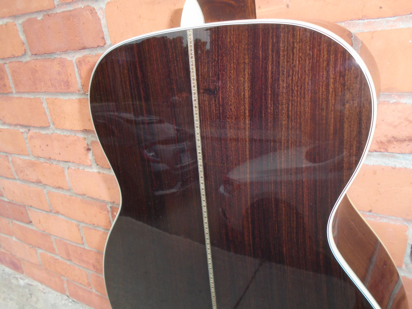 Eastman E8OM-TC  w/hard case -B stock instrument in a good condition