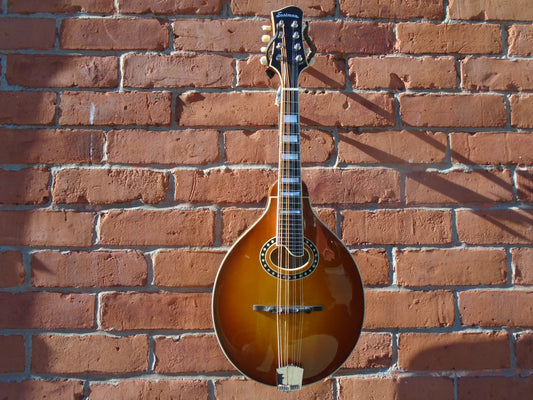 Eastman MD604-GB mandolin w/bag