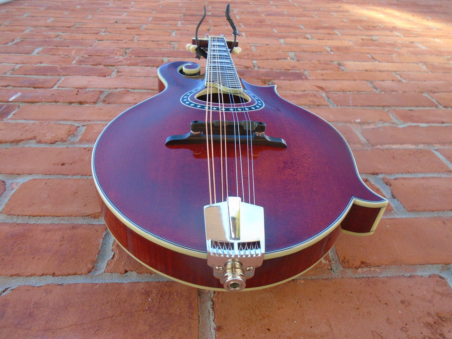 Eastman MD614 w/hard case, store demo
