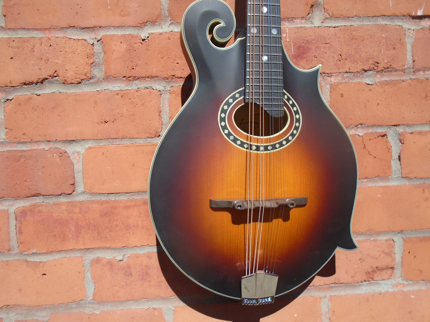 Eastman MD314E-SB mandolin w/bag