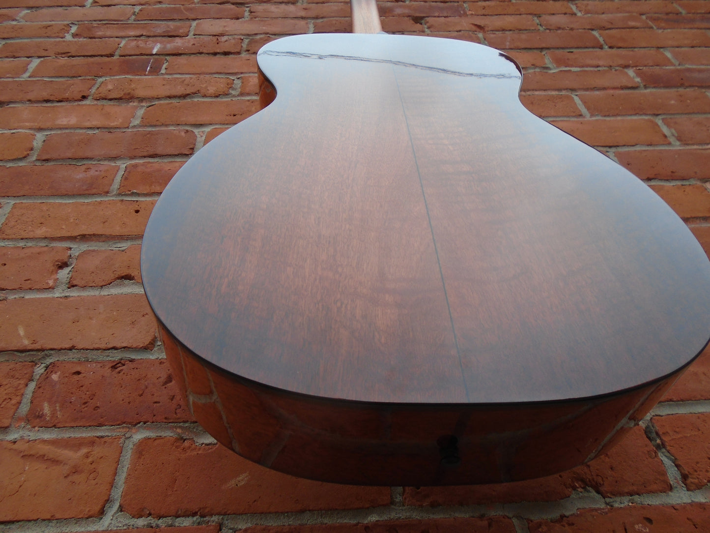 Eastman E6OM-TC w/hard case