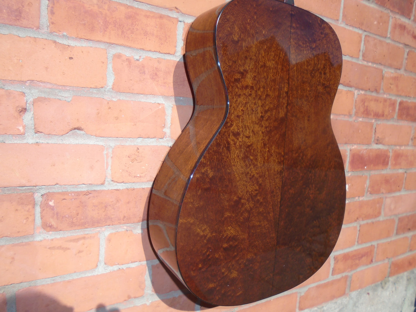 Eastman E1OM-SPE w/bag, B stock