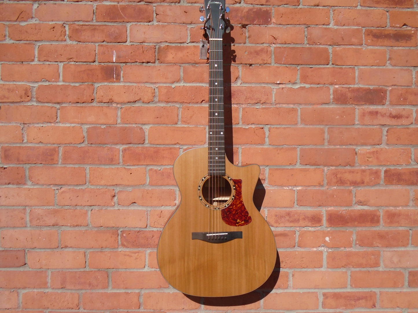 Eastman AC122-2CE w/bag , B stock