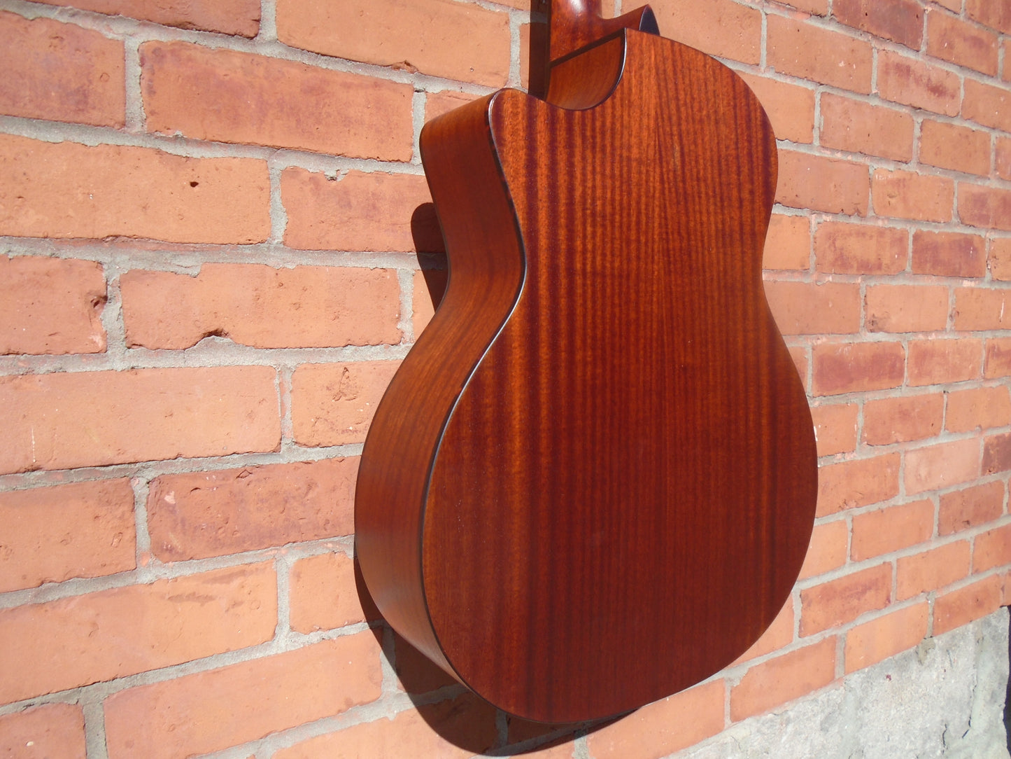 Eastman AC122-2CE w/bag , B stock