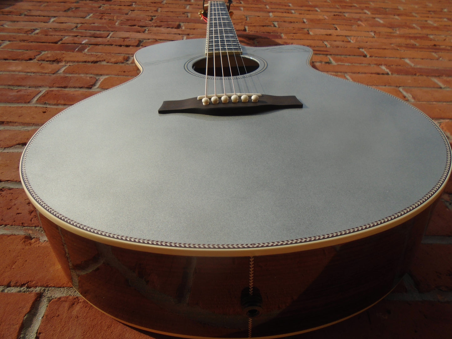 Godin Connairsseur MJ RW Satina Grey SF w/hard case