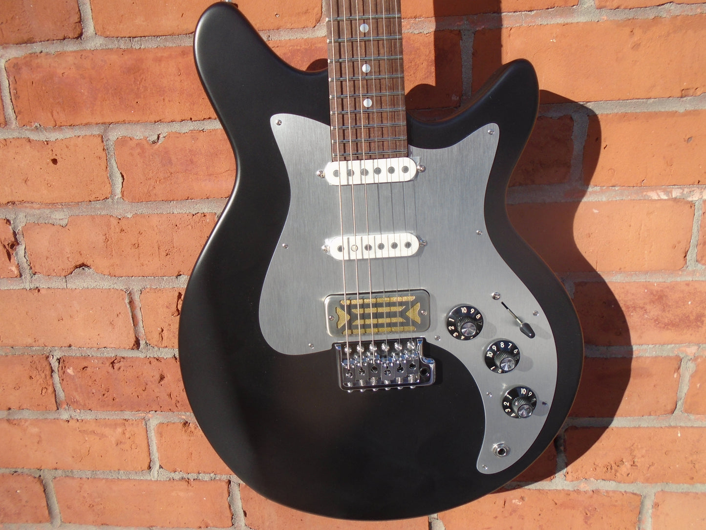 Eastman FT'DC62-MB guitar w/bag-demo