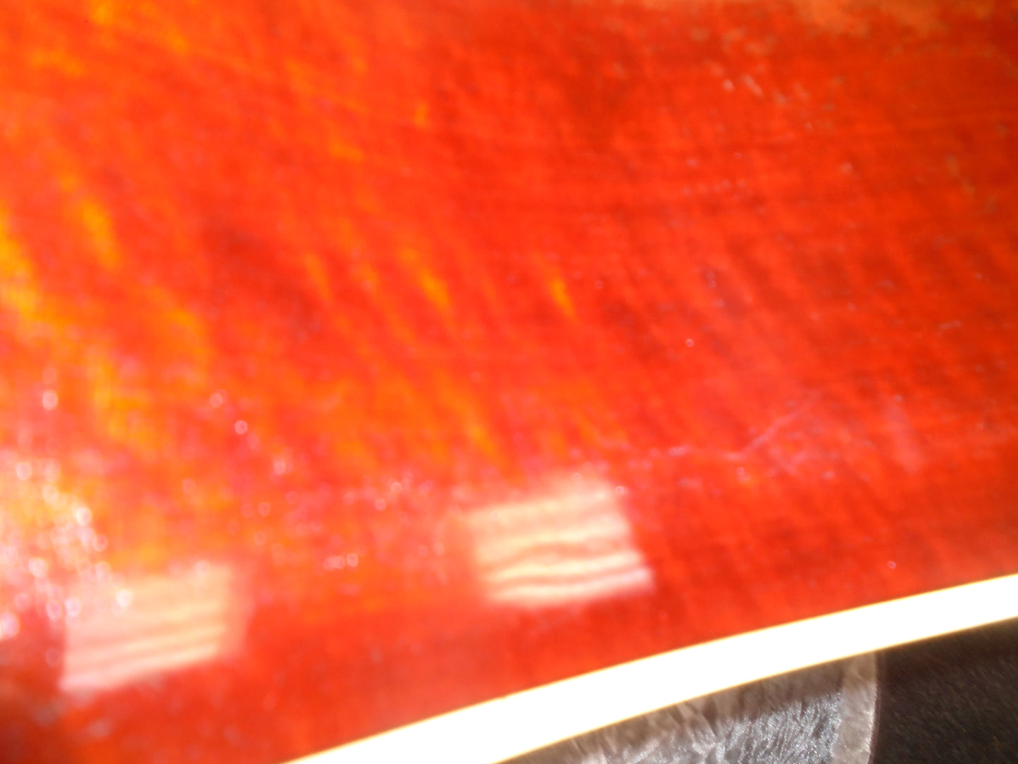 Eastman E10SS/V guitar w/hard case, A stock with small finish imperfections , dicsounted