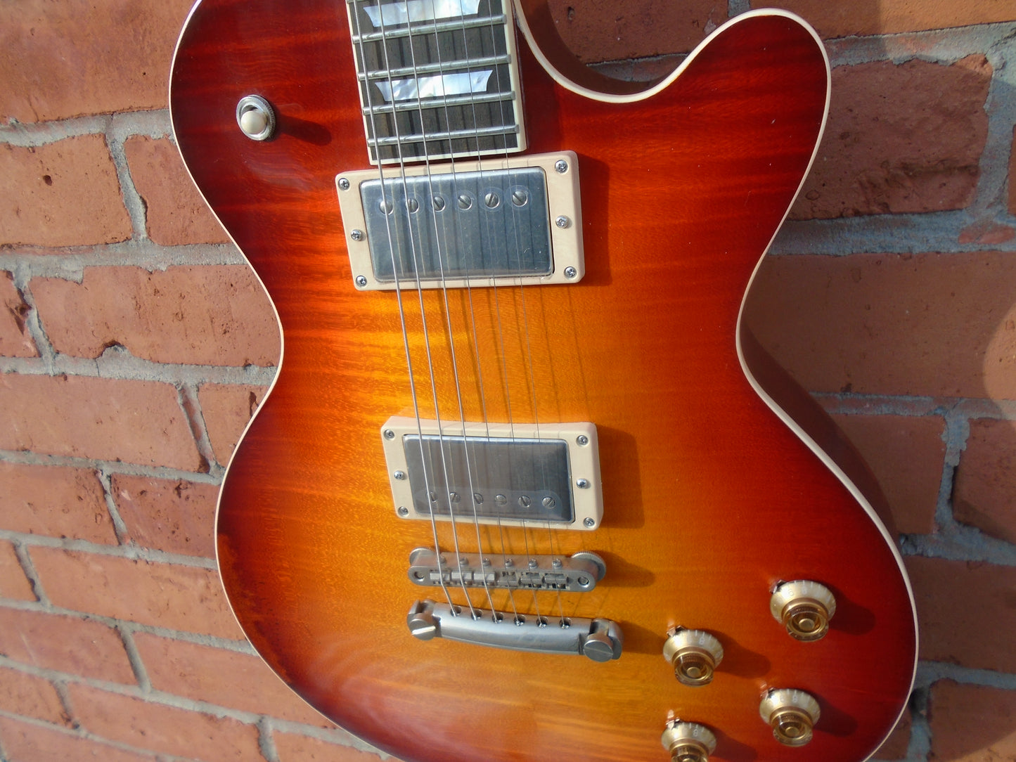 Eastman SB59/V-RB w/case, B stock instrument in a good condition