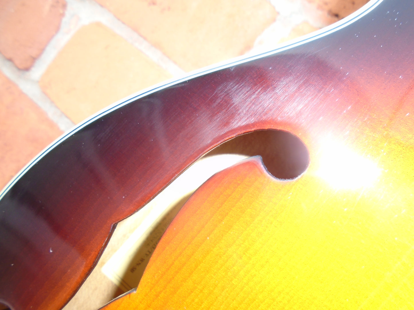 Eastman MD515/TV-WN-SB mandolin w/case, B stock