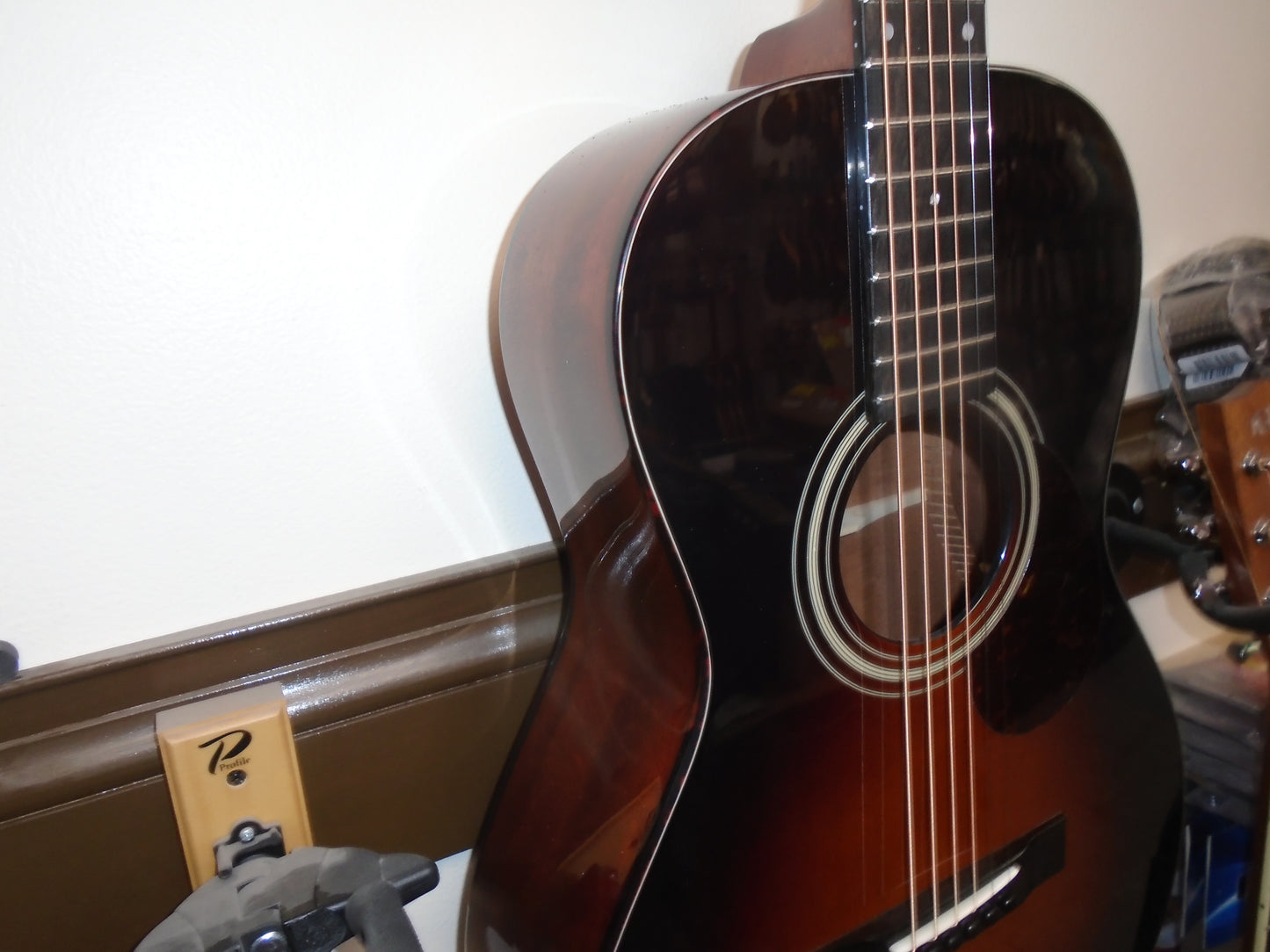 Eaxtman E1P-DLX-SB guitar w/bag