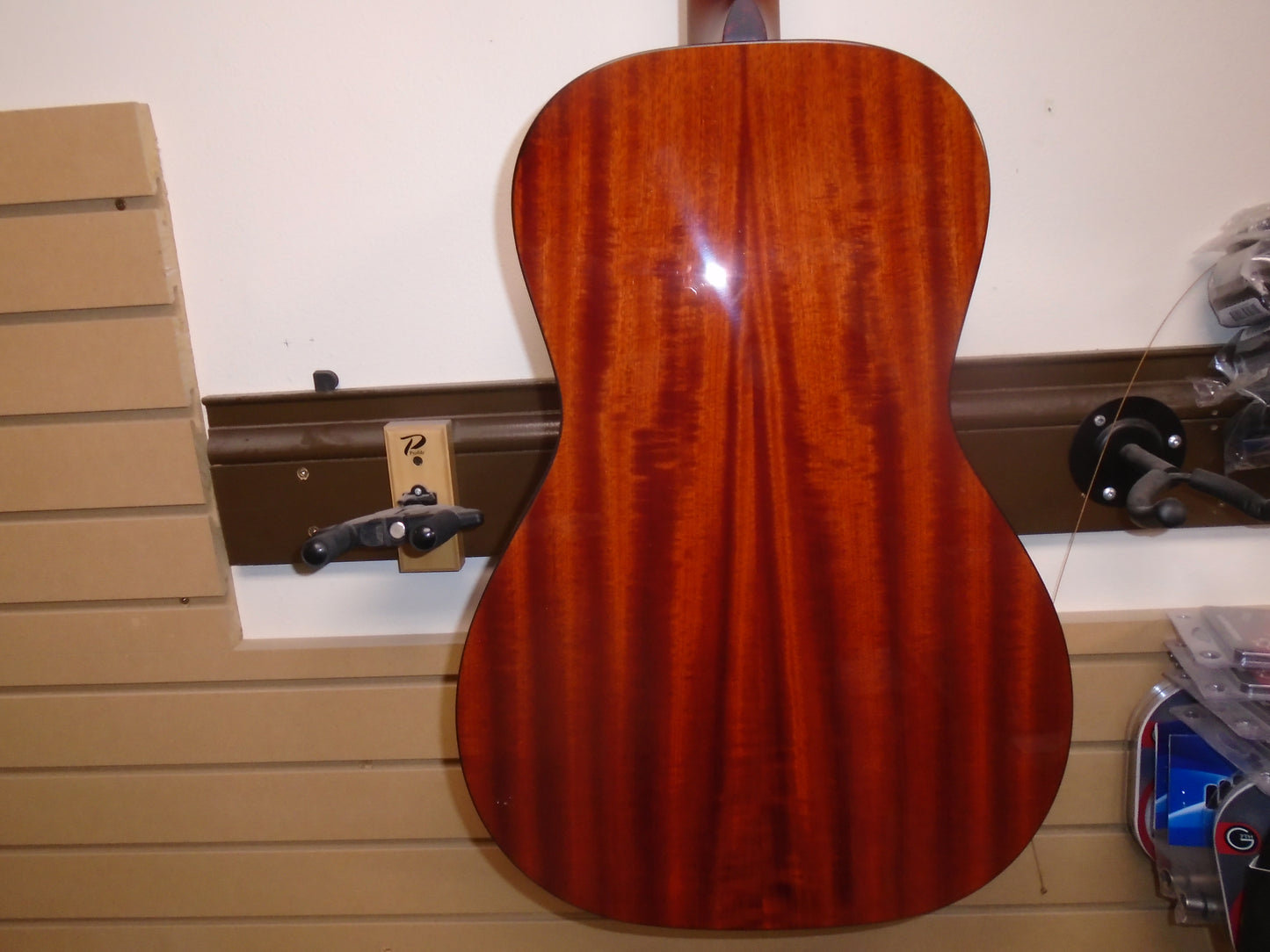 Eaxtman E1P-DLX-SB guitar w/bag