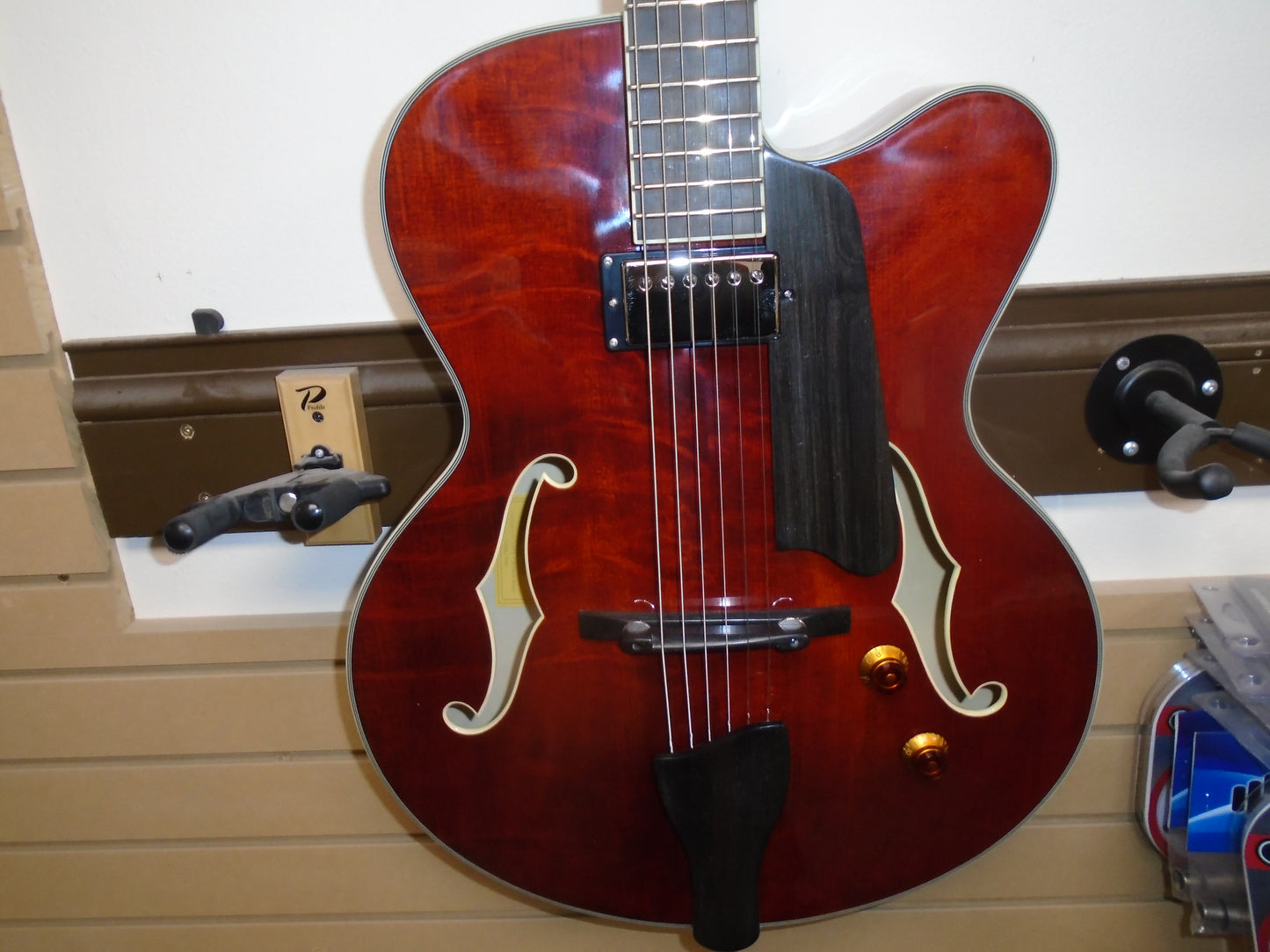 Eastman AR503CE w/case