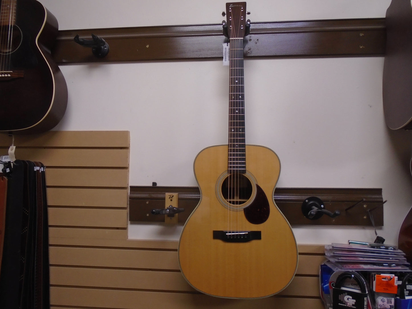 Eastman E8OM-TC w/case