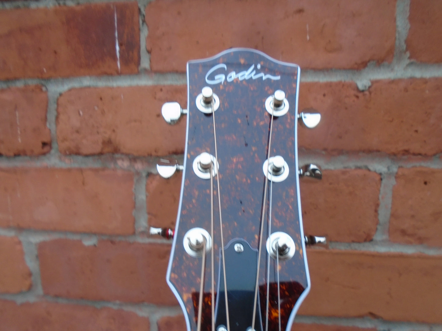 Godin Fairmount CH Natural HG EQ Anthem w/bag & free leather strap