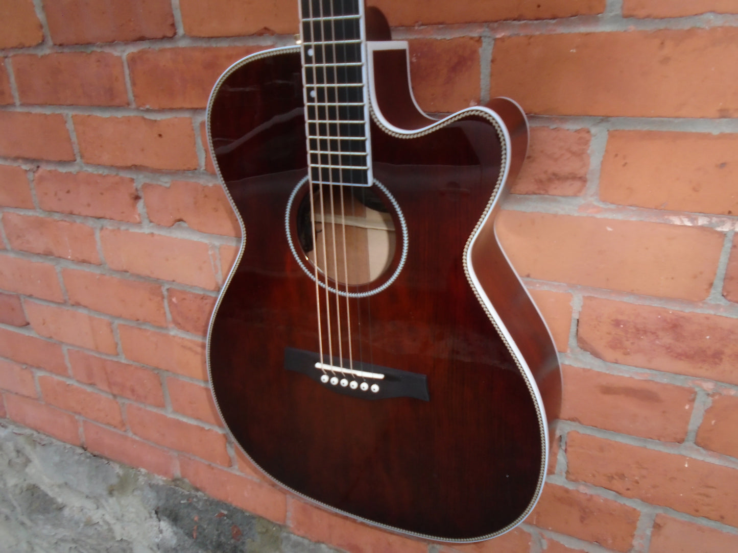 Seaugull Artist Mosaic CH Bourbon Burst HG EQ  Anthem  sf w/bag