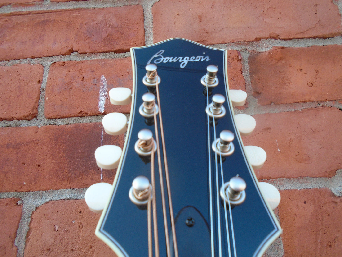 Bourgeois M5-A mandolin, B stock in a good condition