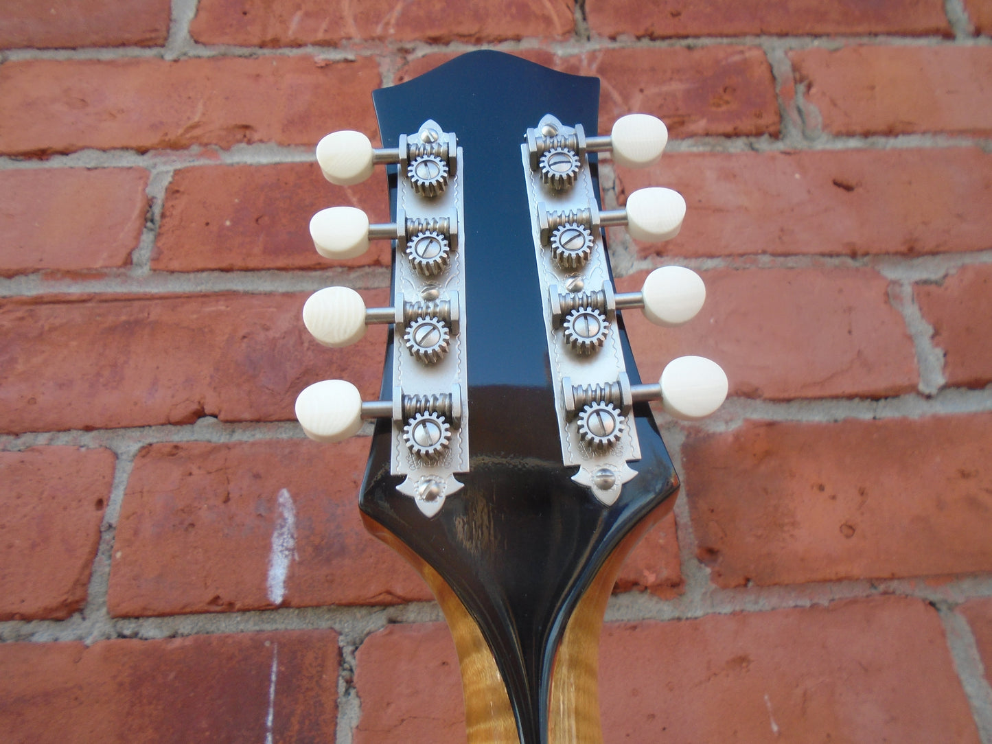 Bourgeois M5-A mandolin, B stock in a good condition