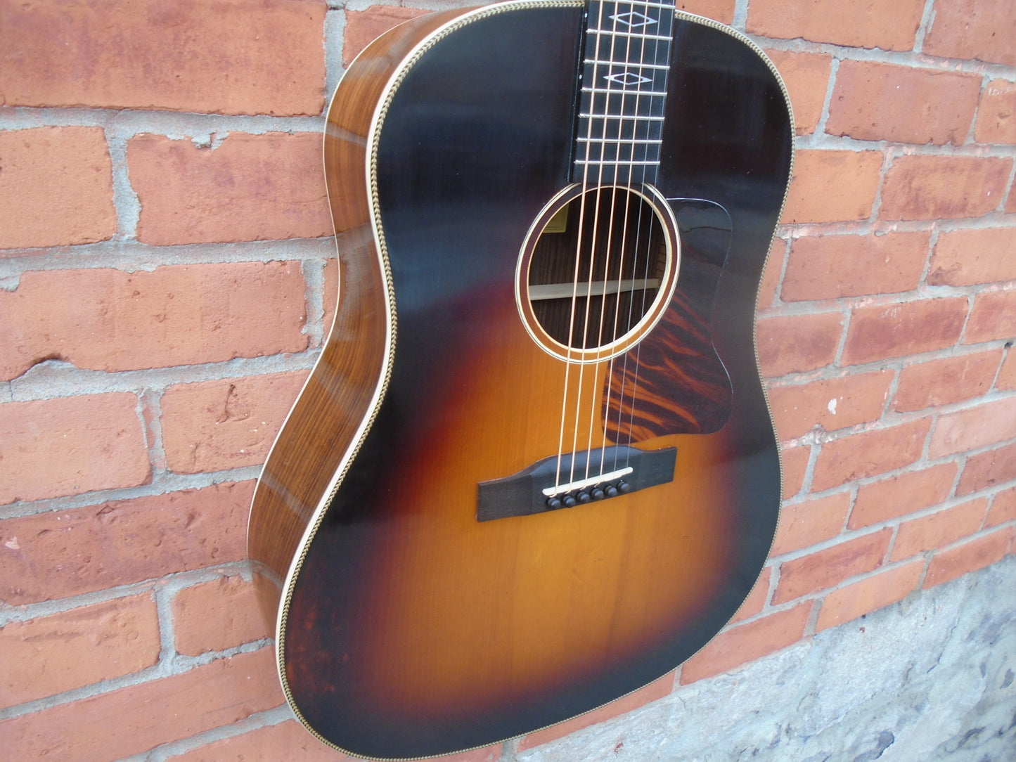 Eastman E20SS/V w/case , B stock