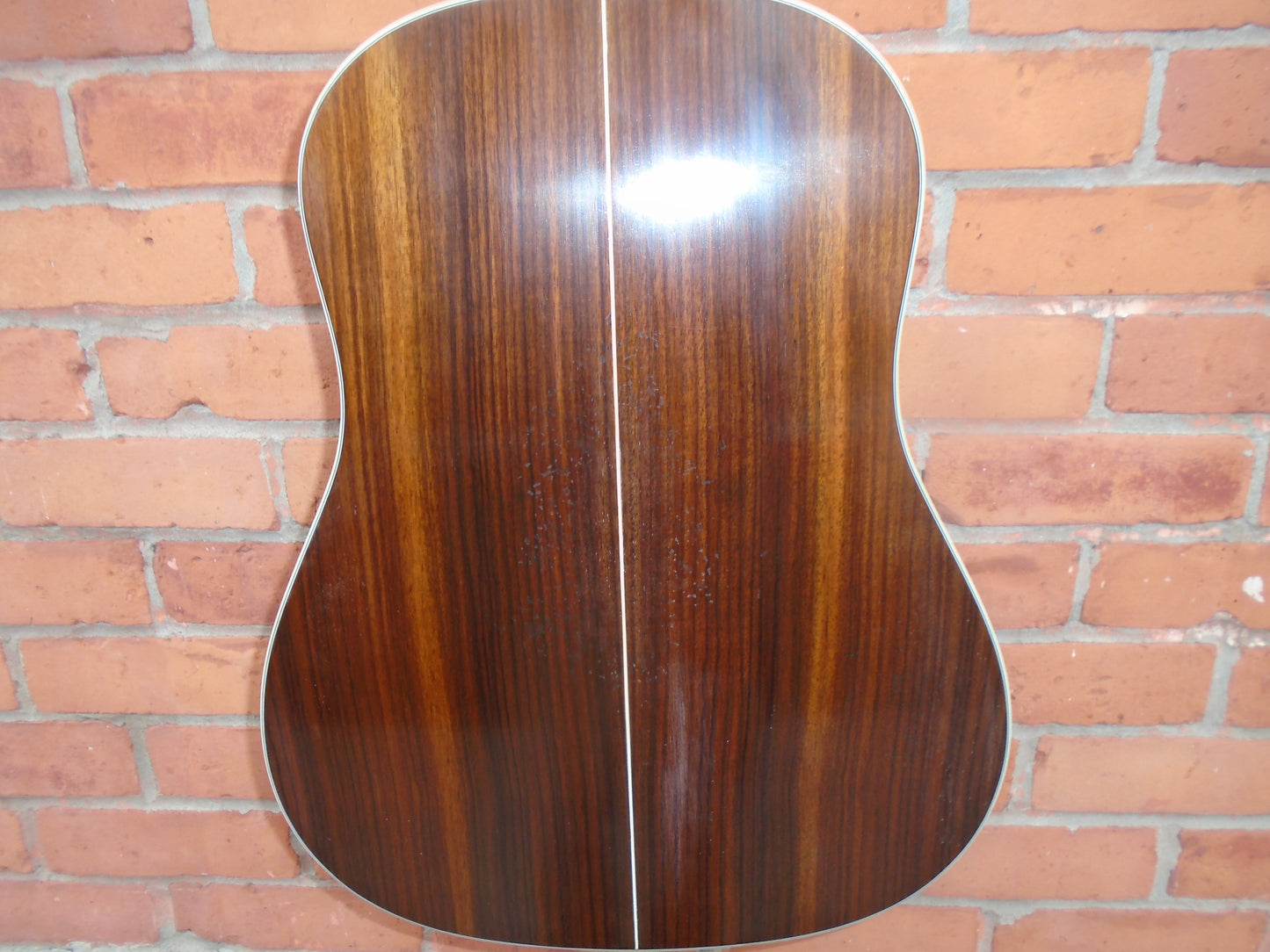 Eastman E20SS/V guitar w/hard case -B stock