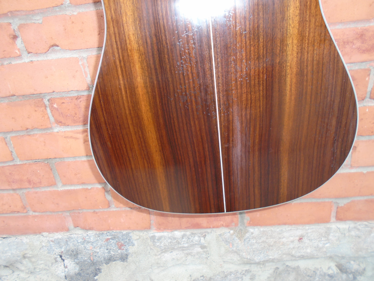 Eastman E20SS/V guitar w/hard case -B stock