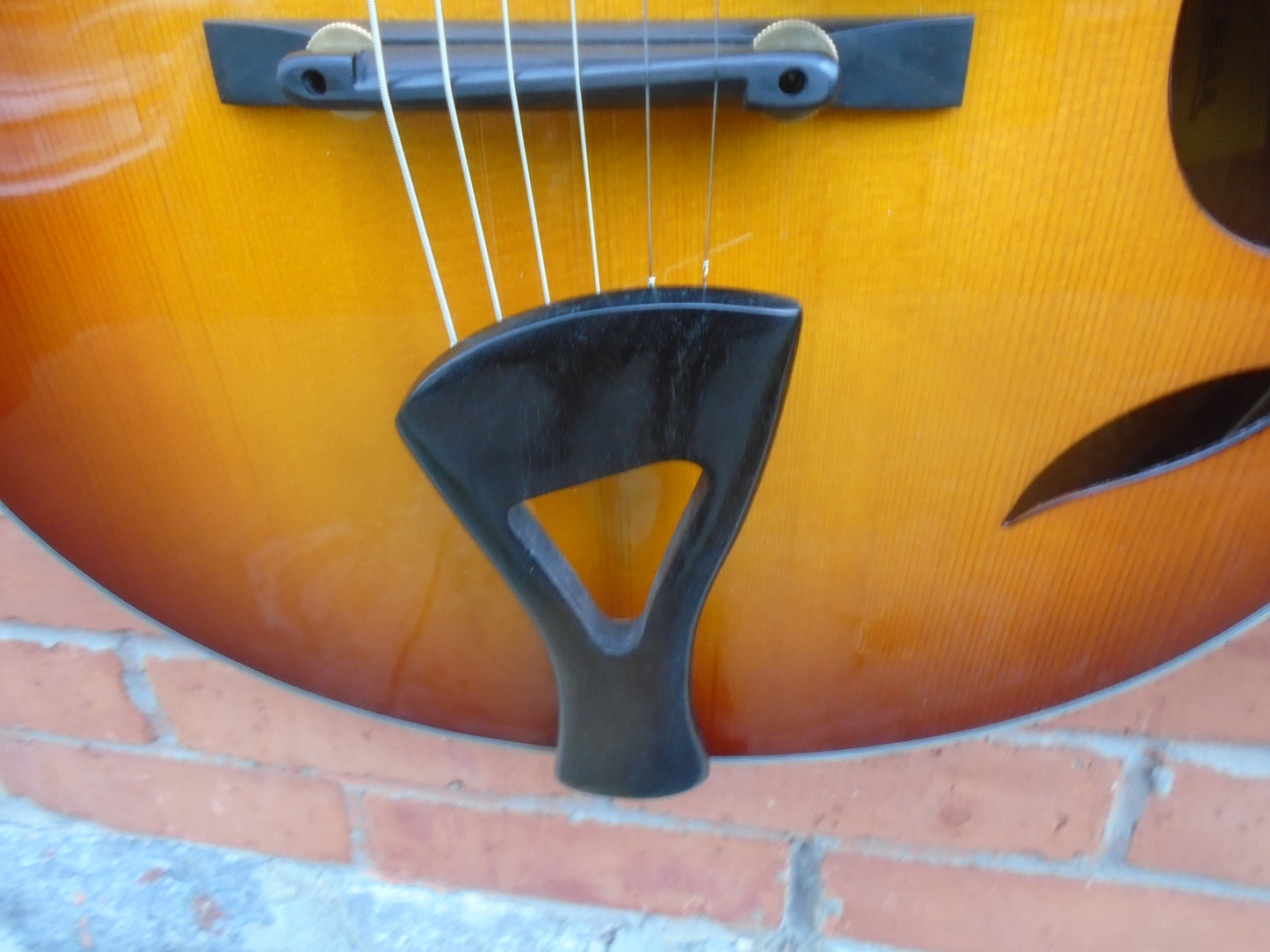 Eastman FV680CE guitar w/case-B stock instrument