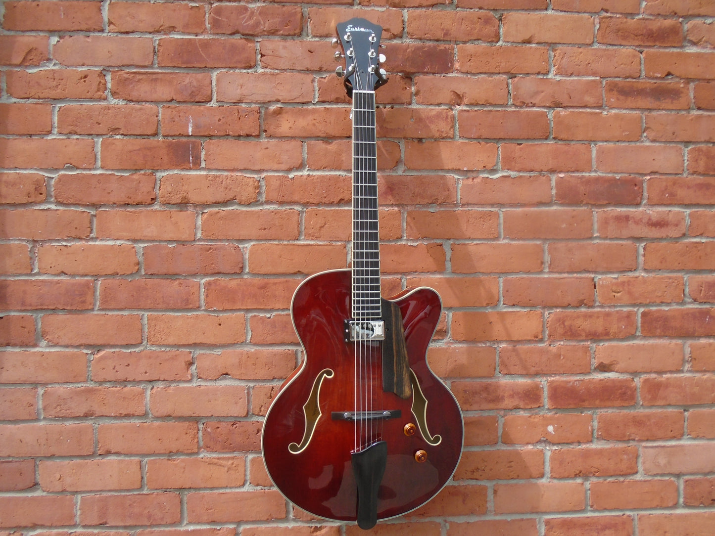 Eastman Ar503CE w/case