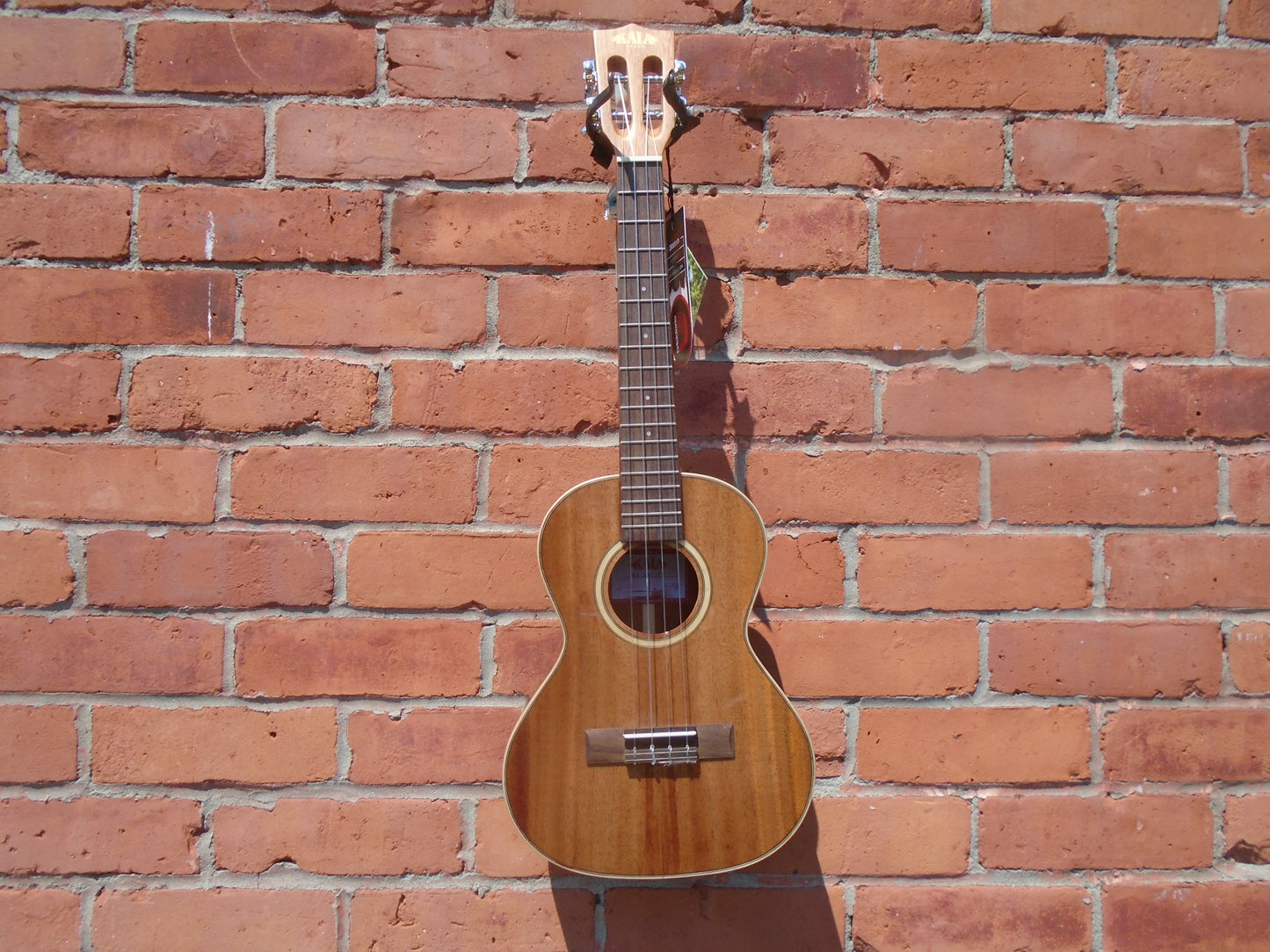Kala SMH-T ukulele w/case